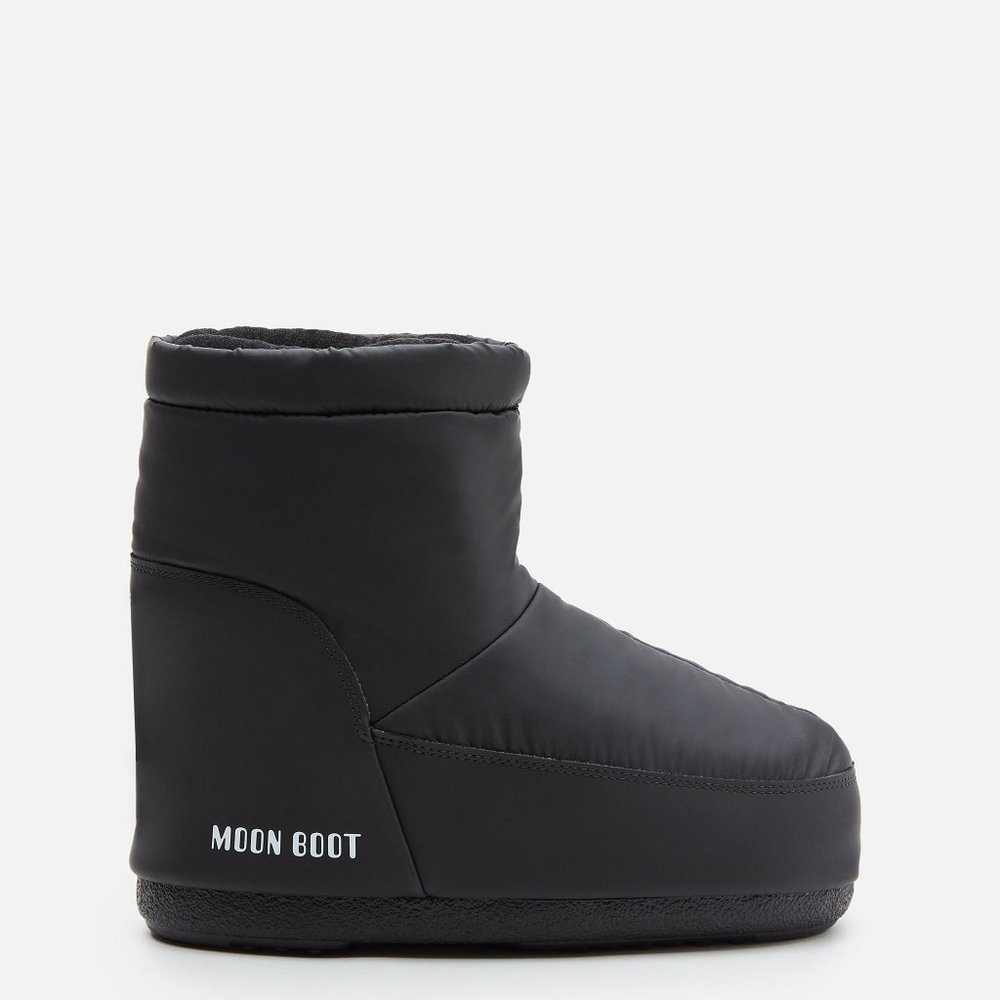 Brand new MOON BOOTS NO LACE BLACK RUBBER SNOW BOOTS - size 5-7